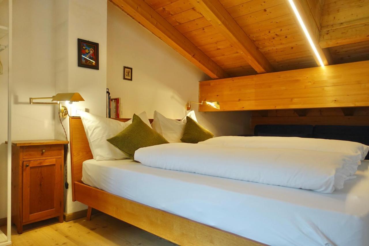 Apartments Da La Vedla Flats San Cassiano  Exterior photo