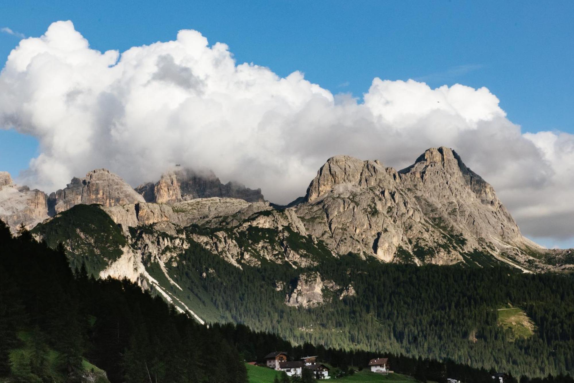 Apartments Da La Vedla Flats San Cassiano  Exterior photo