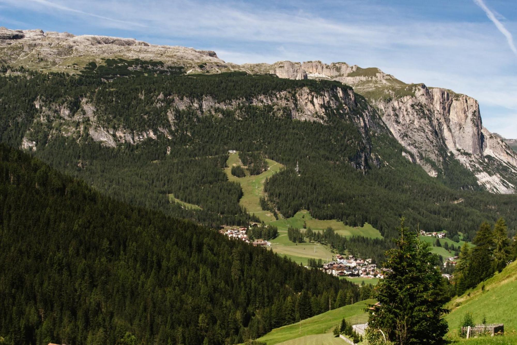 Apartments Da La Vedla Flats San Cassiano  Exterior photo